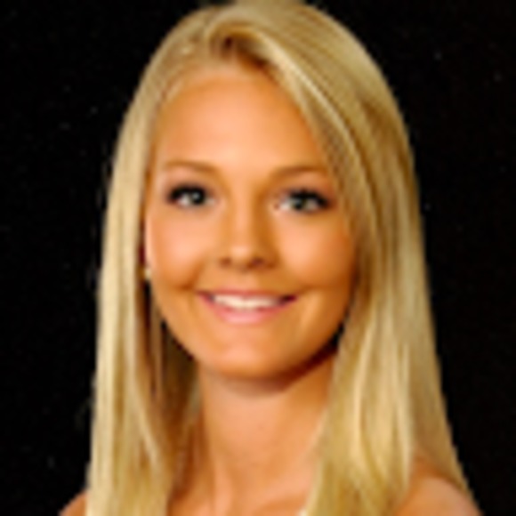 Meet your Posher, Danielle - Picture 1 of 1